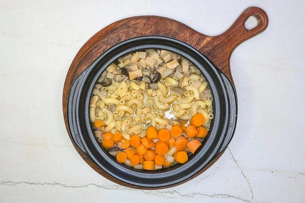 Quick & Comforting: Hong Kong Style Oyster Mushroom & Baby Carrot Macaroni Soup