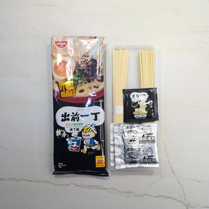 Nissin Demae Iccho Bar Noodle: Black Garlic Oil Tonkotsu Flavor